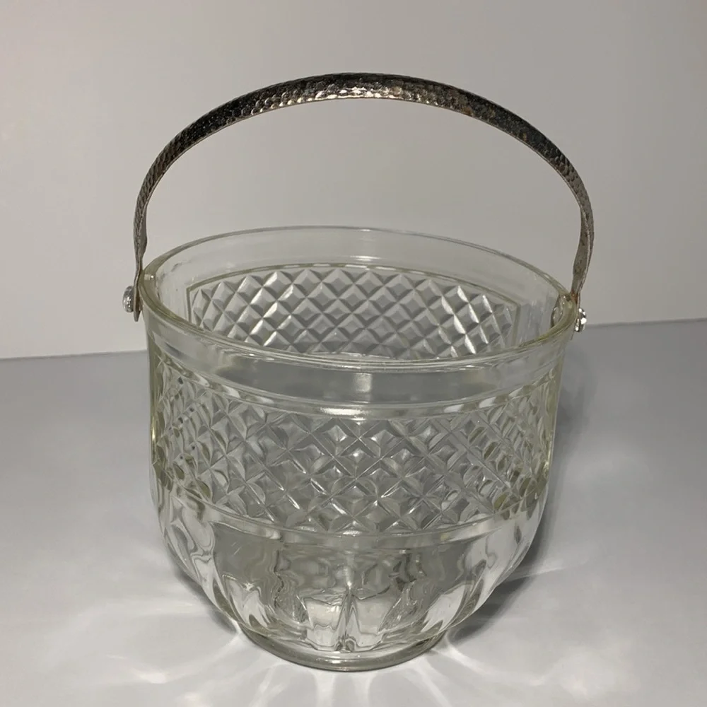 VTG MCM Ice Bucket Barware Pressed Glass Hammered AluminumHandle Diamond Pattern